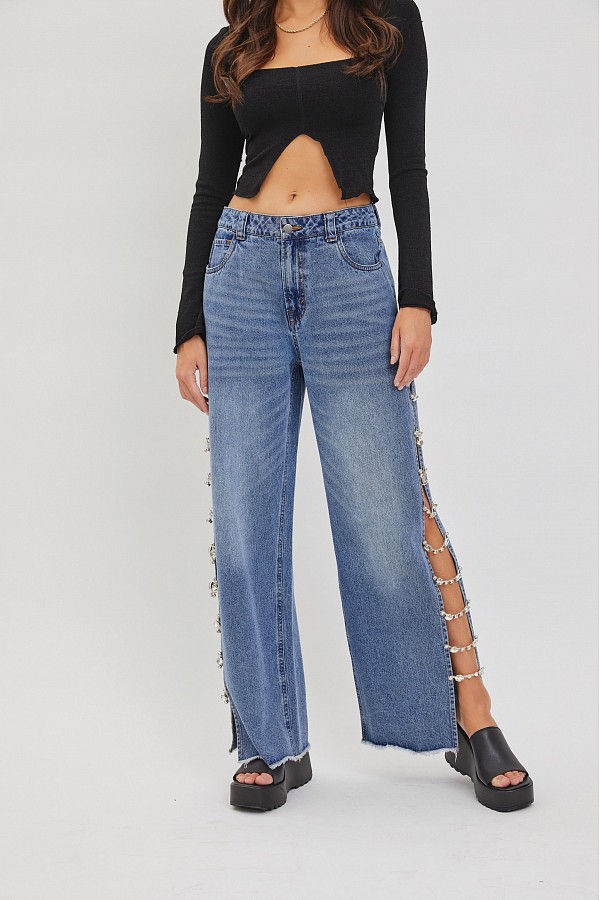 The Vintage Low Jean with Side Covered Diamond